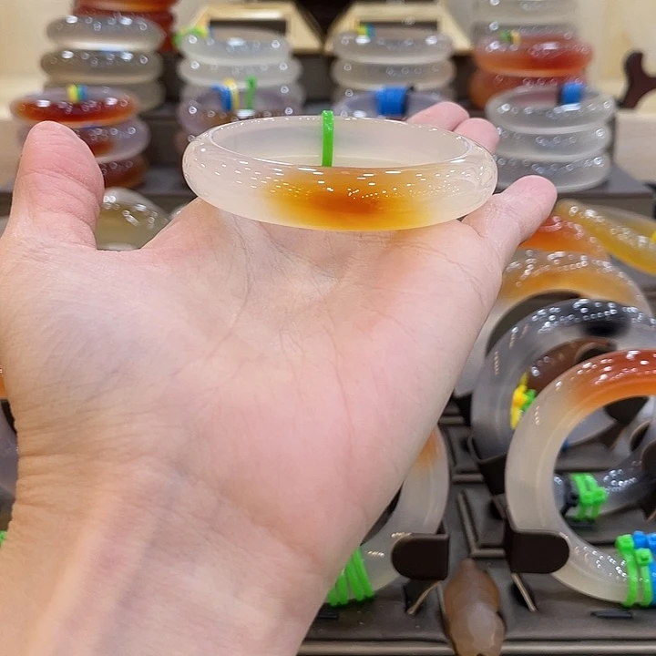 玛瑙/玉髓未镶嵌手镯40