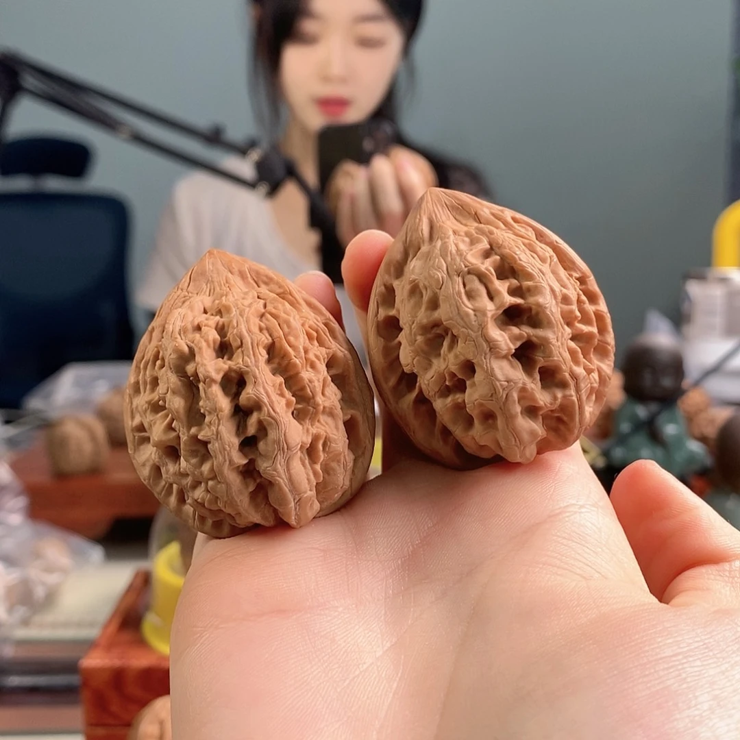吊坠文玩核桃大沽石