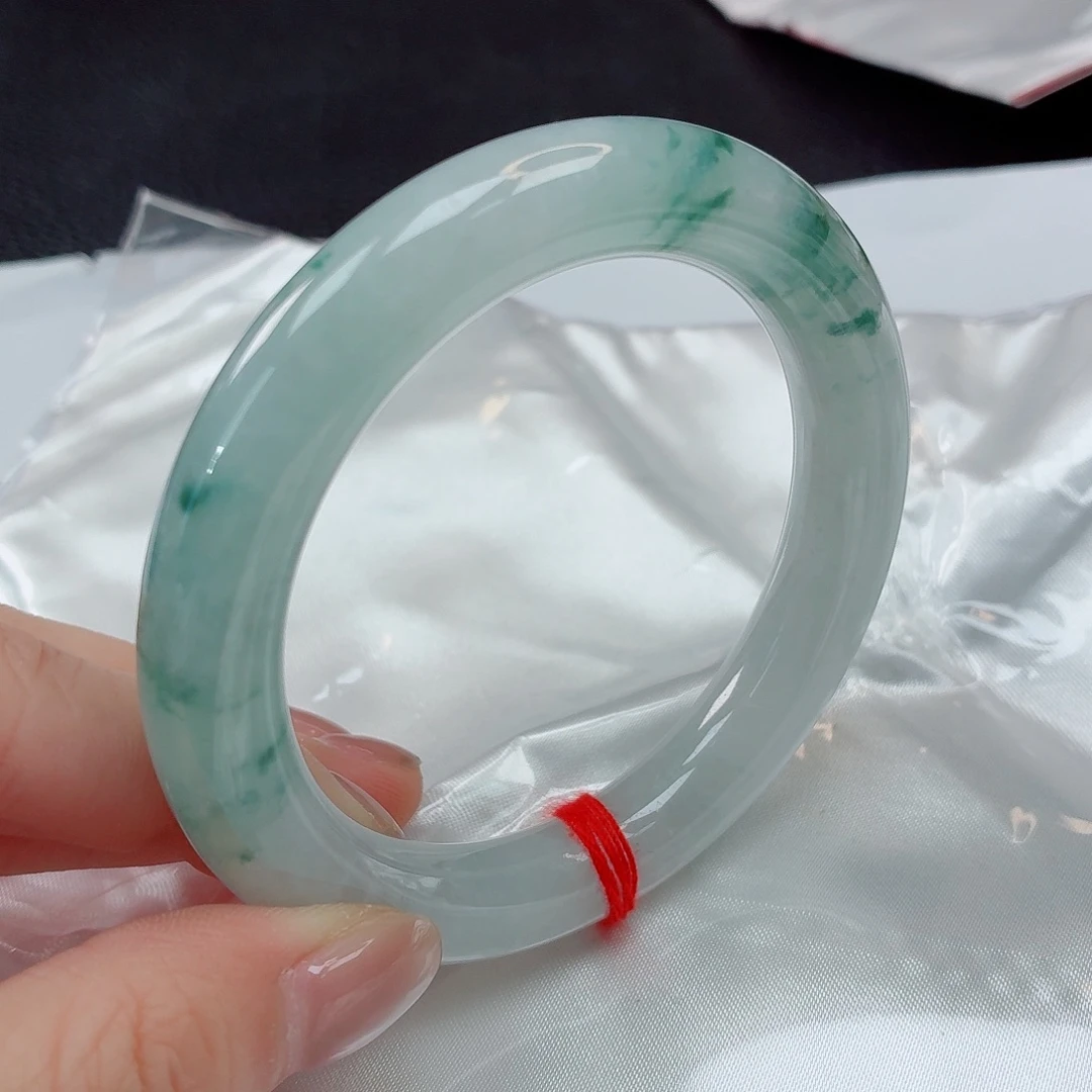 翡翠未镶嵌手镯54