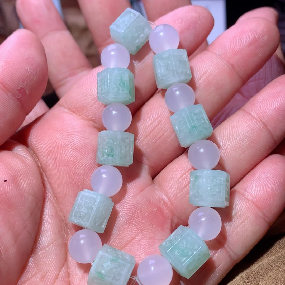 定制翡翠未镶嵌翡翠