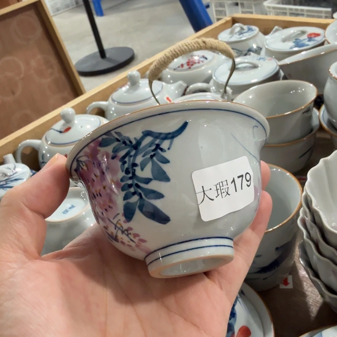 釉下手绘茶具微瑕