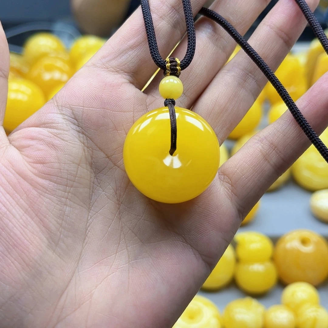 蜜蜡未镶嵌珠宝奇石