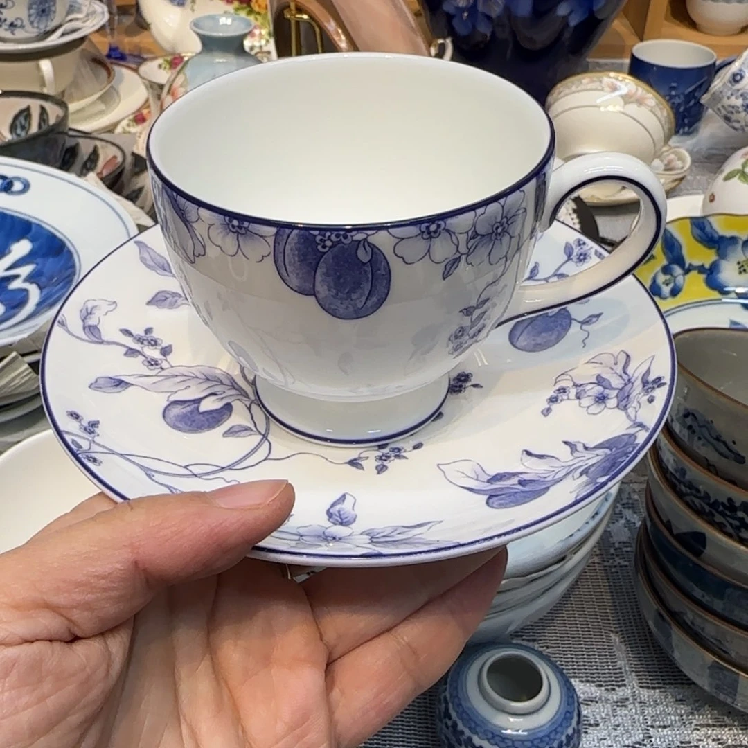 咖啡杯里的咖啡是我的最