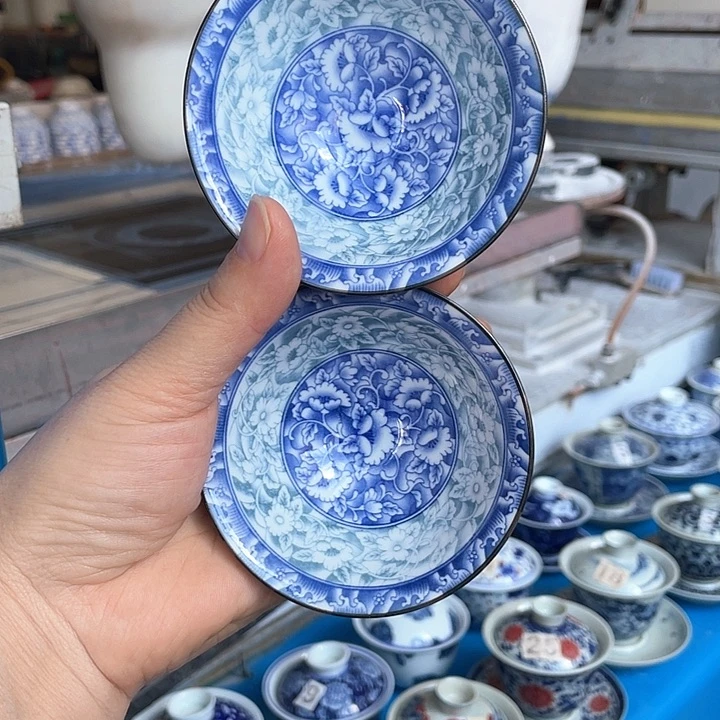 青花釉下彩杯子2个