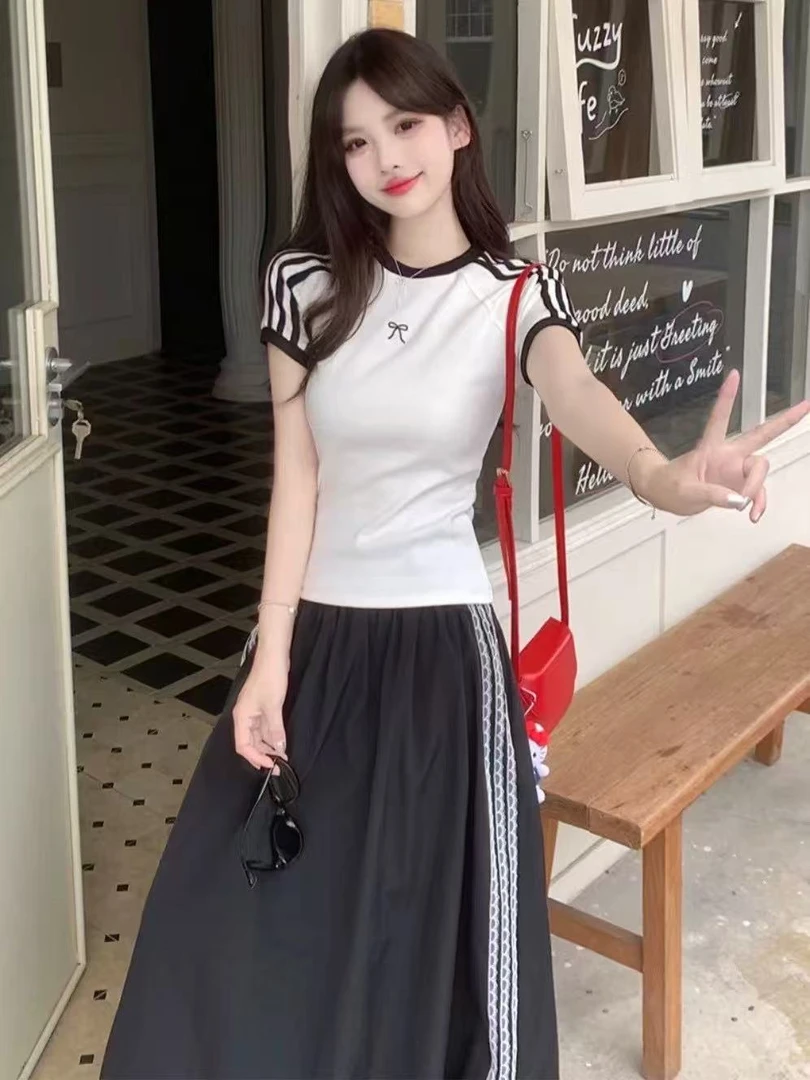 大码胖妹妹复古学院风套装女夏季三条杠短袖t恤高腰半身裙