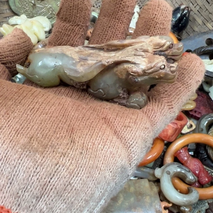 老***根和田玉（青白玉）未镶嵌挂件