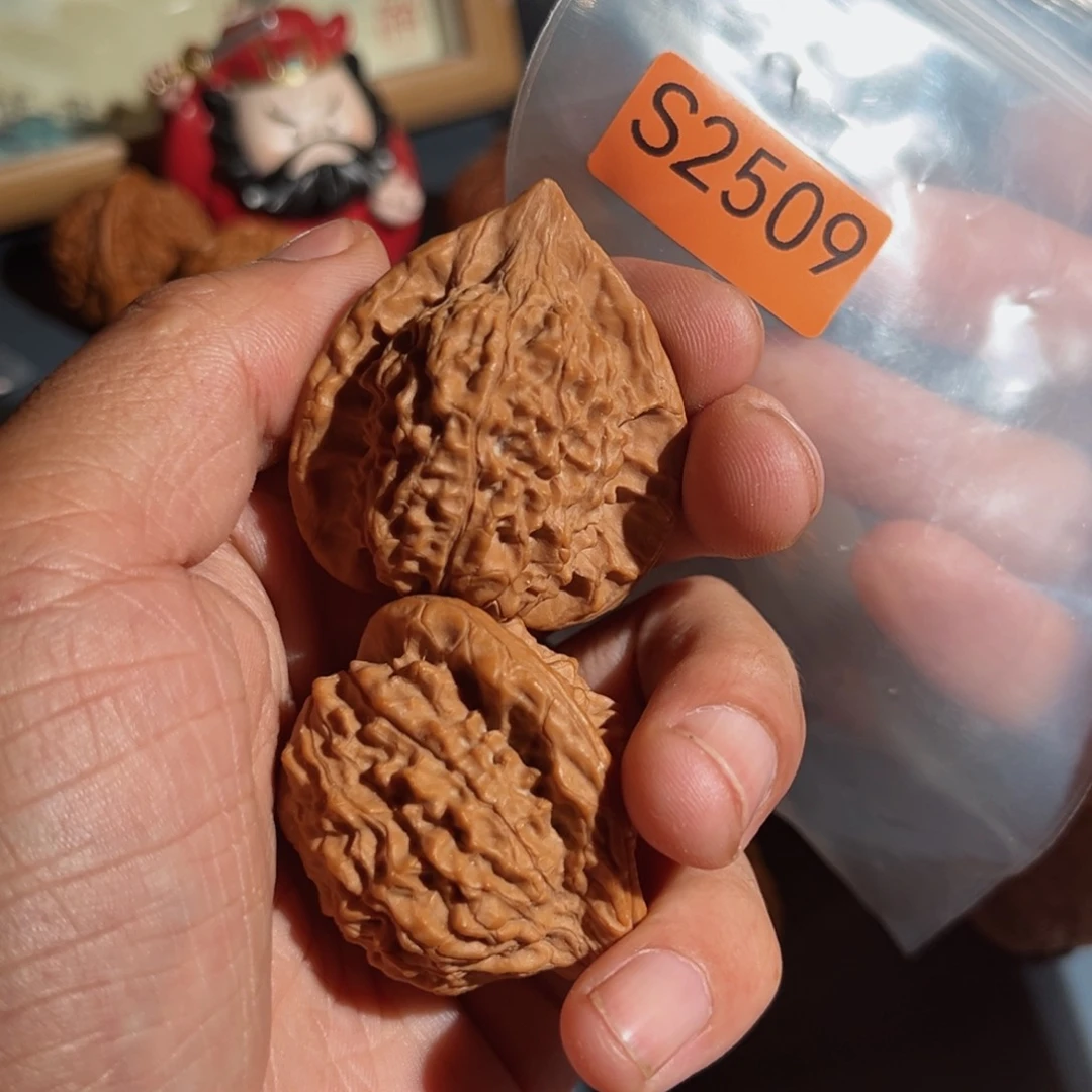 文玩核桃把件朱雀