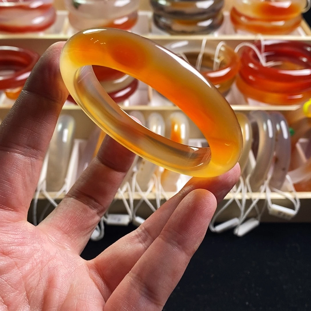 玛瑙/玉髓未镶嵌手镯