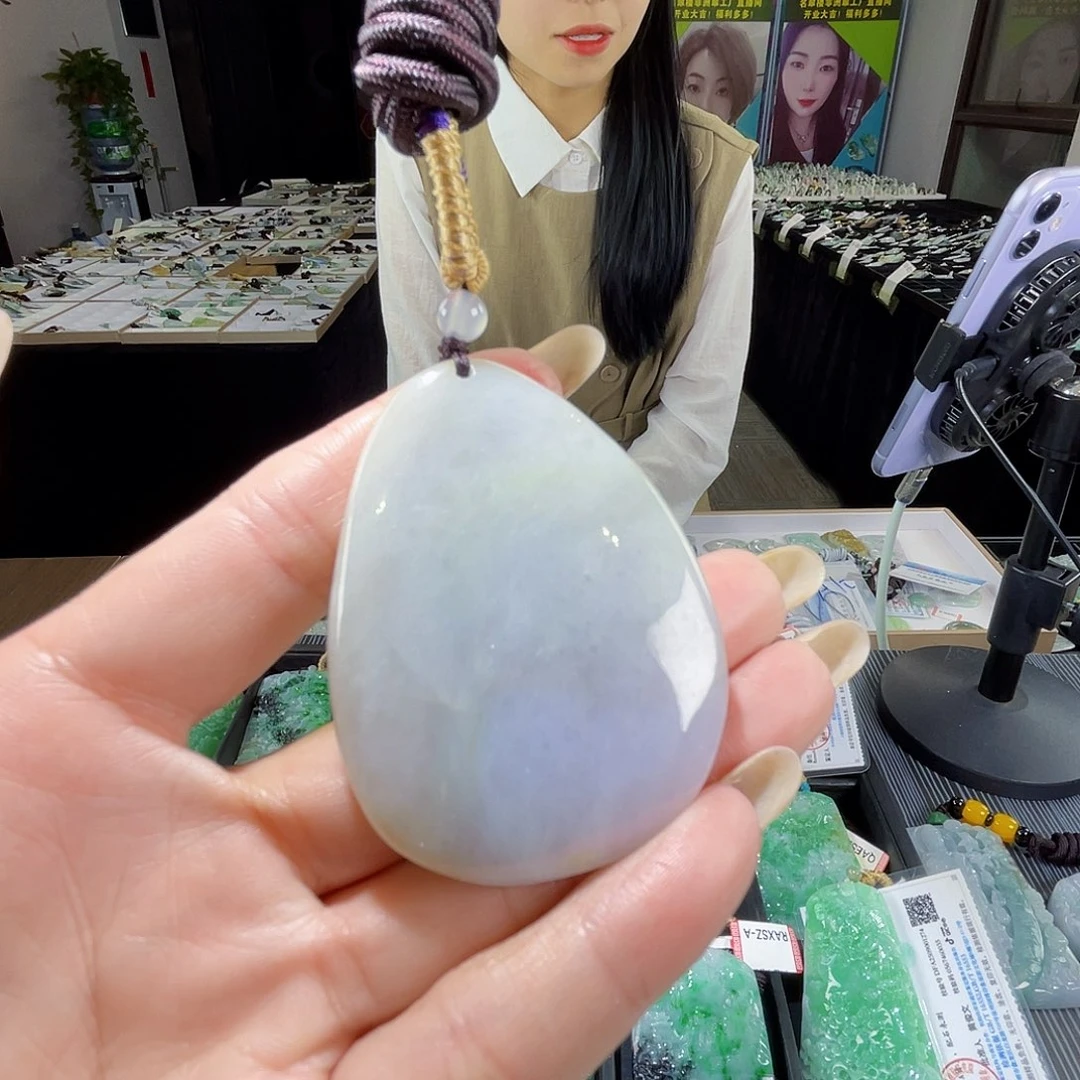 颈饰未镶嵌翡翠一