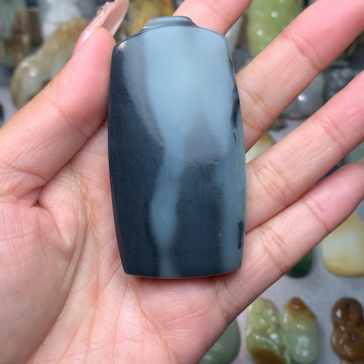 和田玉挂件未镶嵌一****。