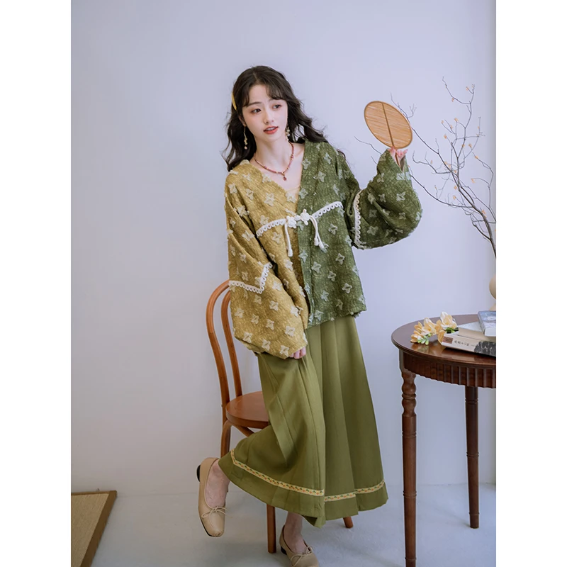 南风谷【扶桑】古韵少女拼接国风立体绒花交领外套半身裙套装