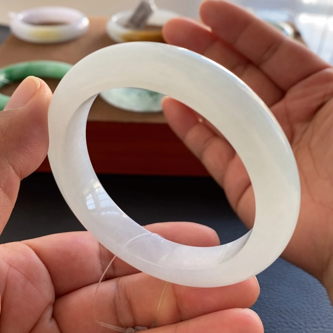 翡翠未镶嵌手镯天然翡翠手镯