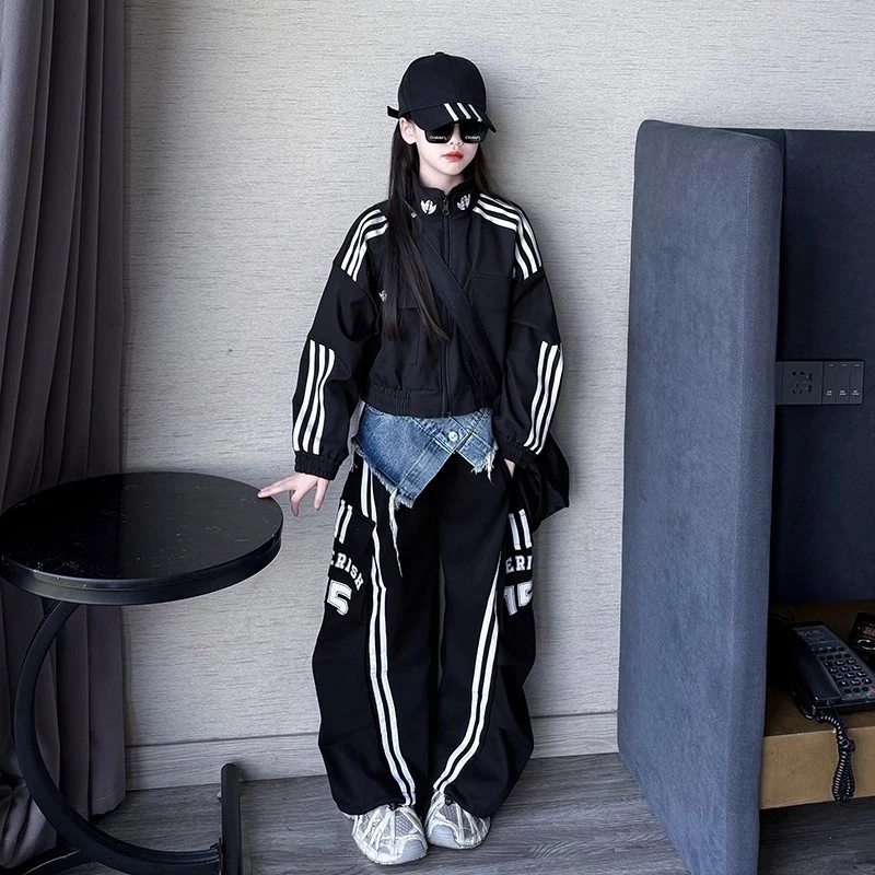 女童冲锋衣外套2025新款儿童秋装中大童女孩秋季户外运动夹克上衣