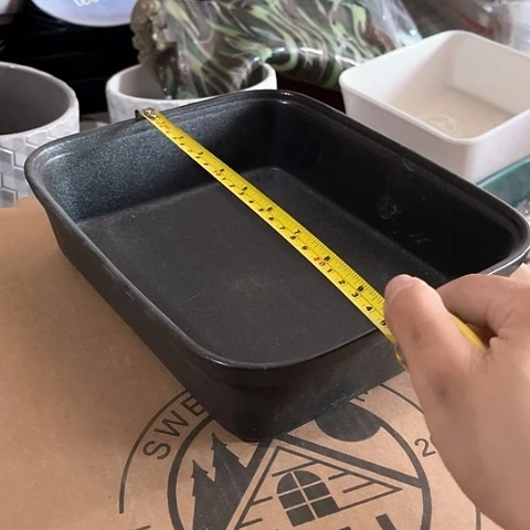 微瑕，不能明火，口径25宽20高度6变形黑色