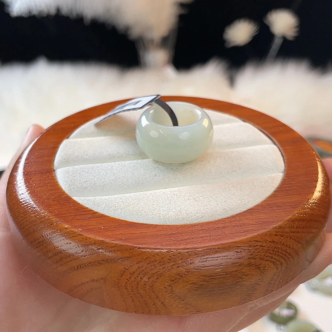 和田玉未镶嵌戒指白色墩墩15.33mmj110