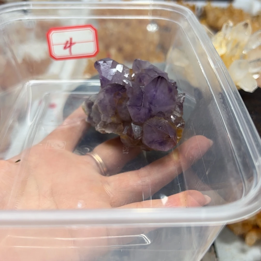 ****.水晶未镶嵌珠宝半成品