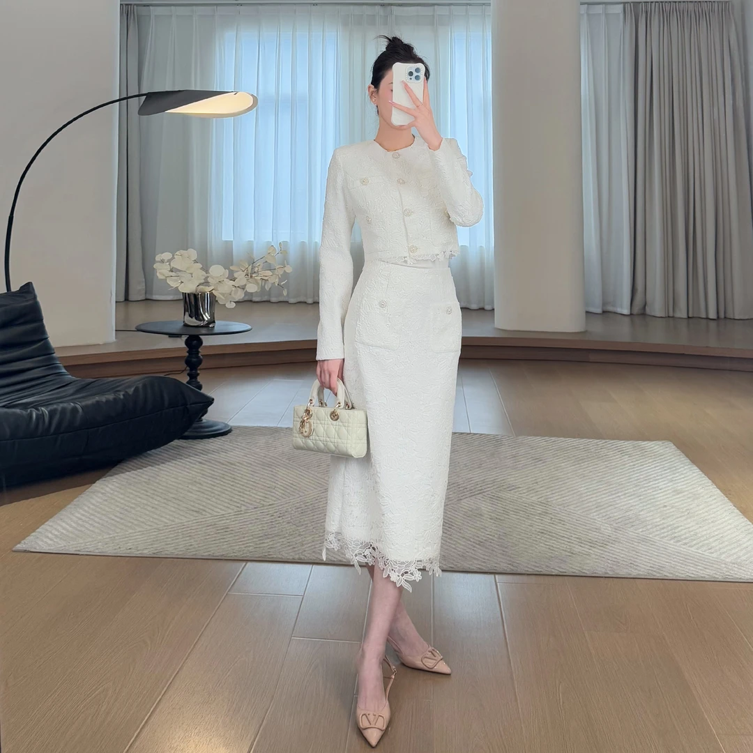 利祯新款【淡雅白茶】小香风温柔收腰显瘦蕾丝套装LZ1558