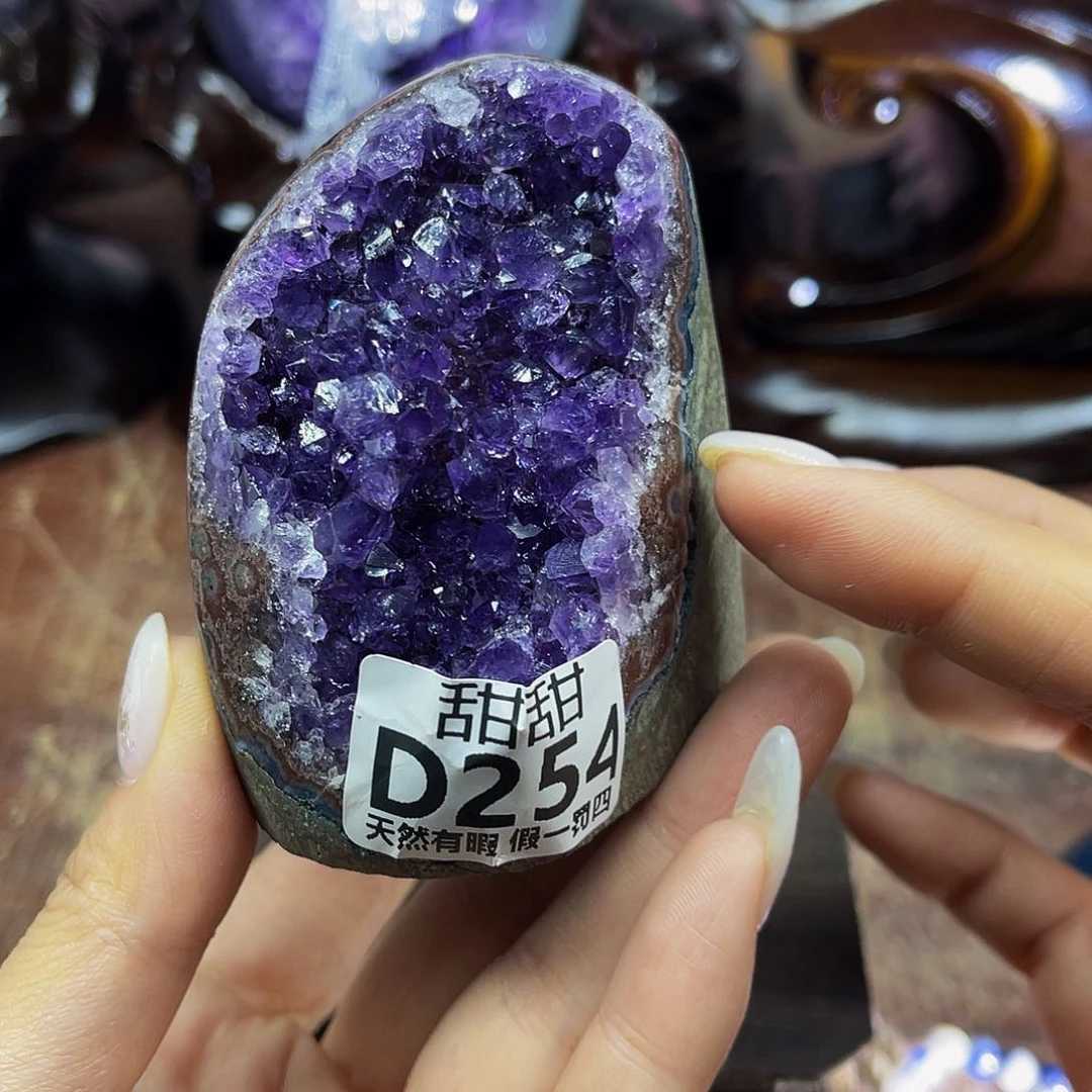 水晶大型摆件未镶嵌