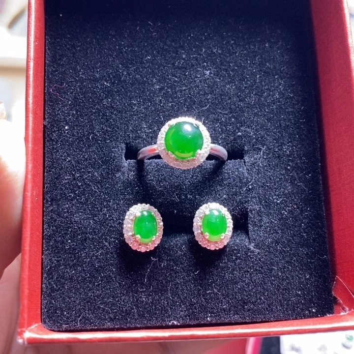 定制翡翠未镶嵌翡翠