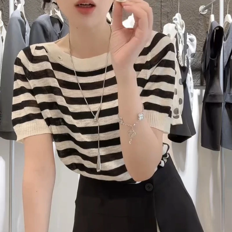 夏季洋气短袖T恤女圆领撞色减龄针织小衫LK2503703