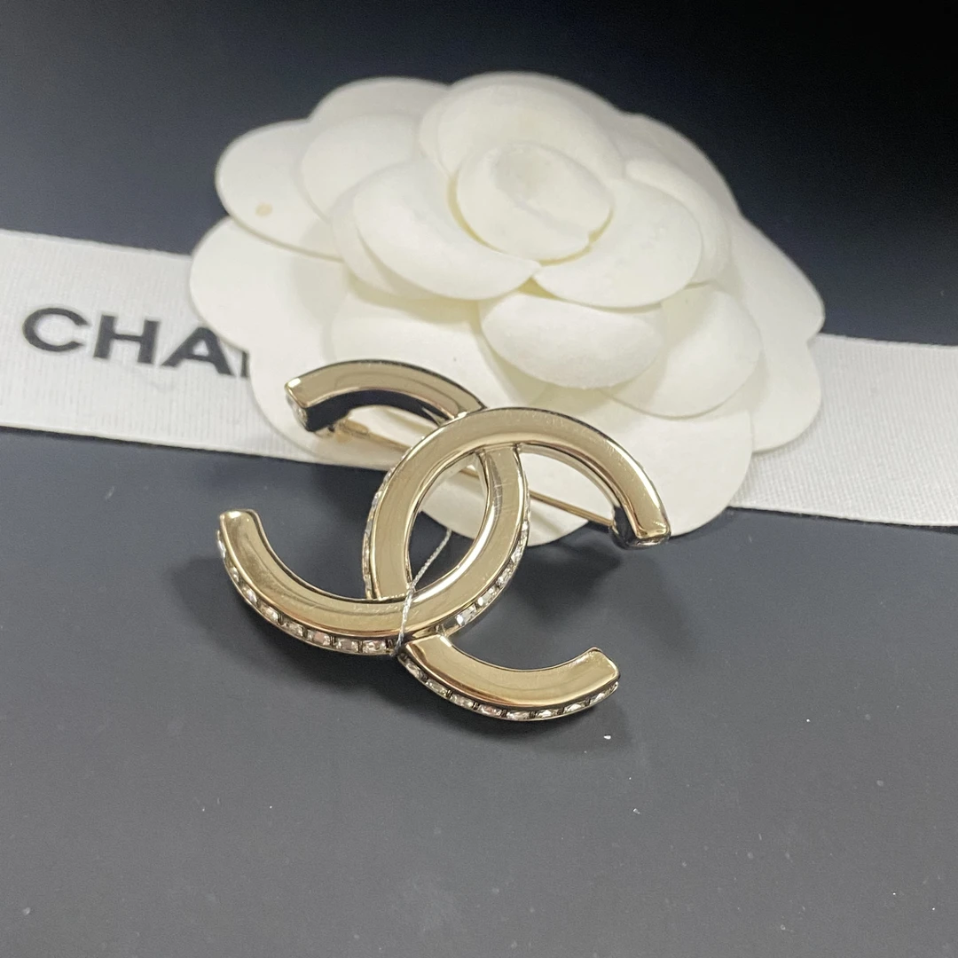 未使用 Chanel/香奈儿 经典时尚 小号 满钻 香槟金 胸针