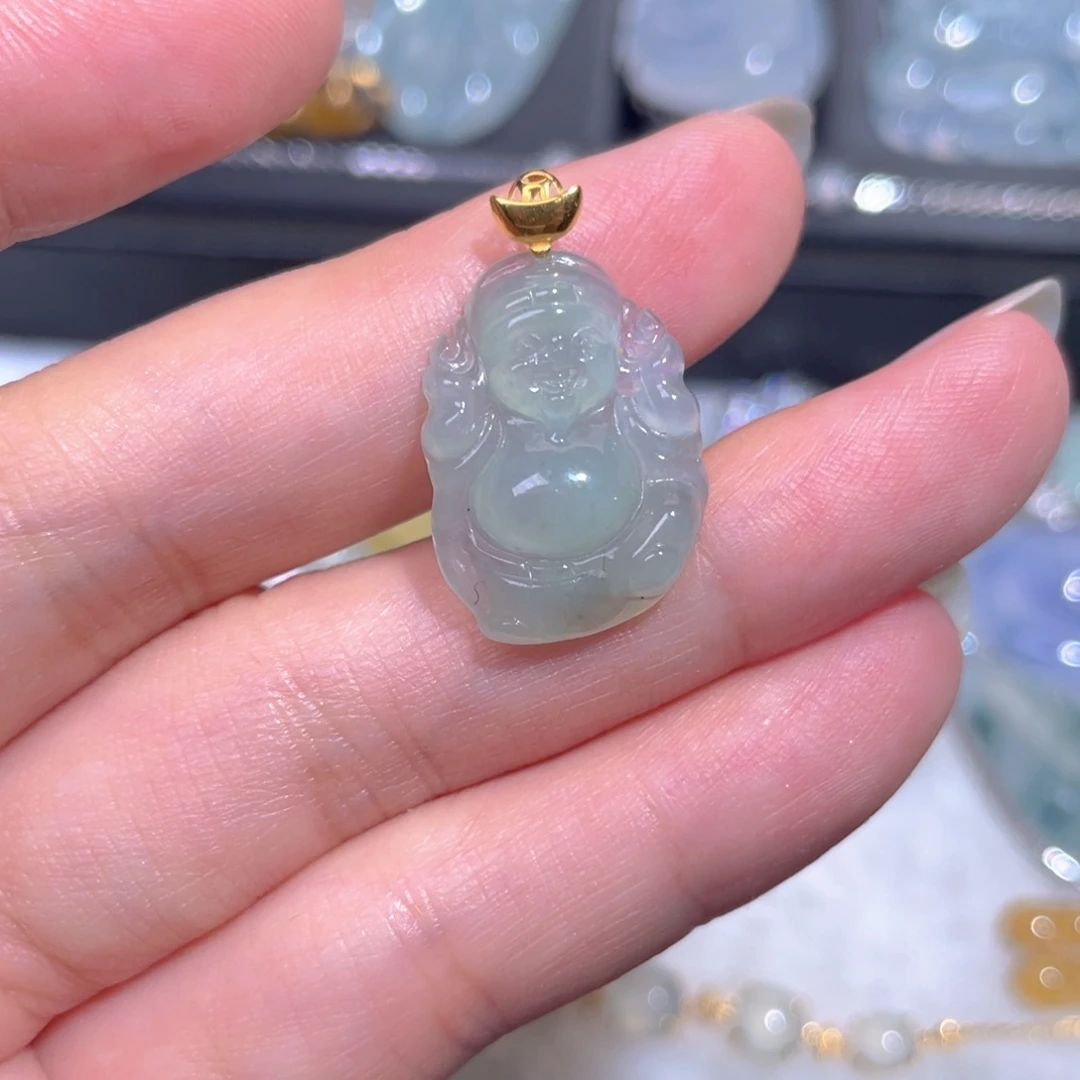 翡翠18K金镶嵌颈饰翡翠