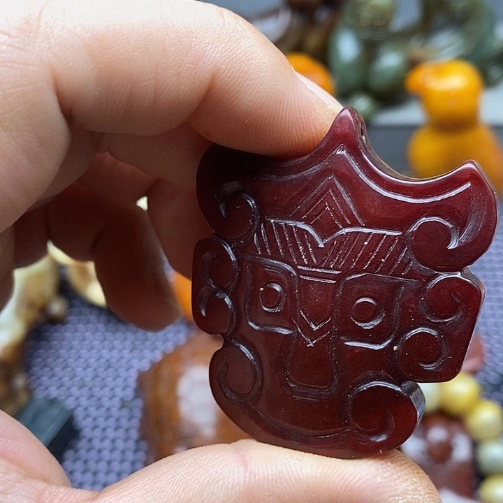 未镶嵌蛇纹石玉颈饰