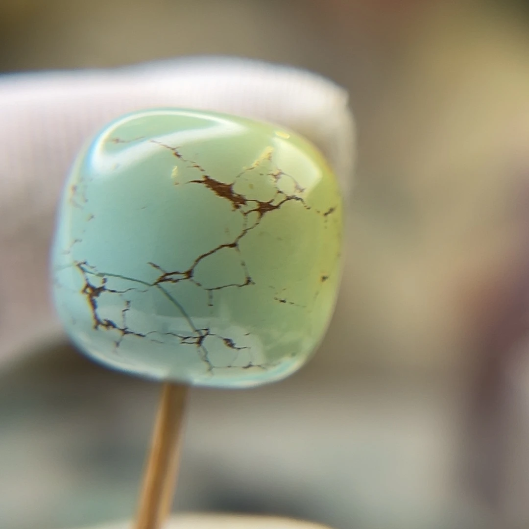 绿松石未镶嵌珠宝奇石17