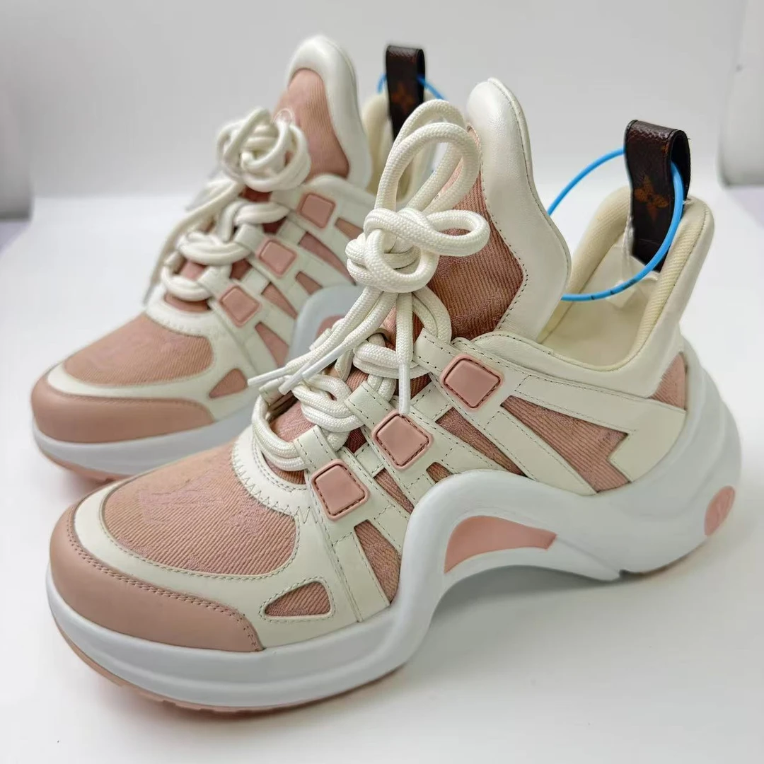 99新 LouisVuitton/路易威登 37码/粉色刺绣印花老爹鞋xxs167