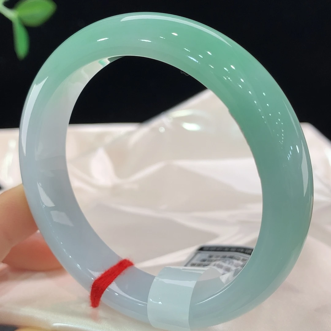 翡翠未镶嵌手镯5834