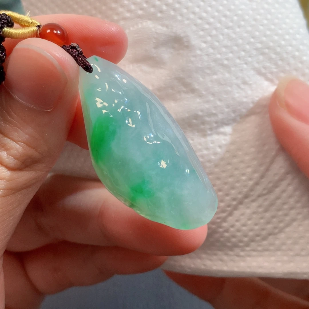 翡翠未镶嵌吊坠(不含链)5374