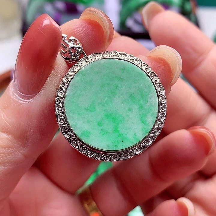 翡翠银S925镶嵌颈饰翡翠