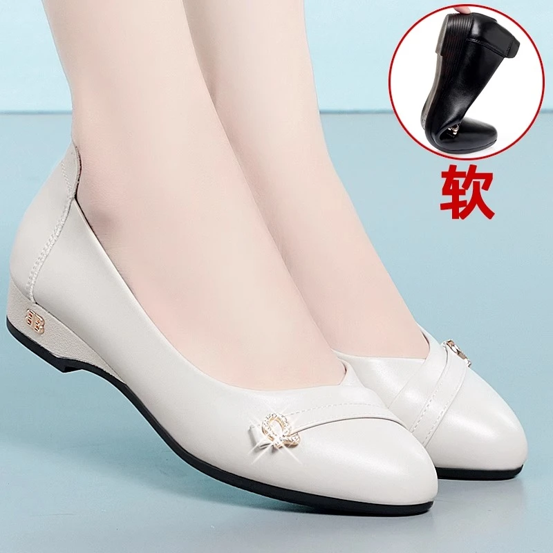 头层牛皮妈妈鞋真皮软底单鞋中老年女鞋夏季2025新款女式皮鞋女款