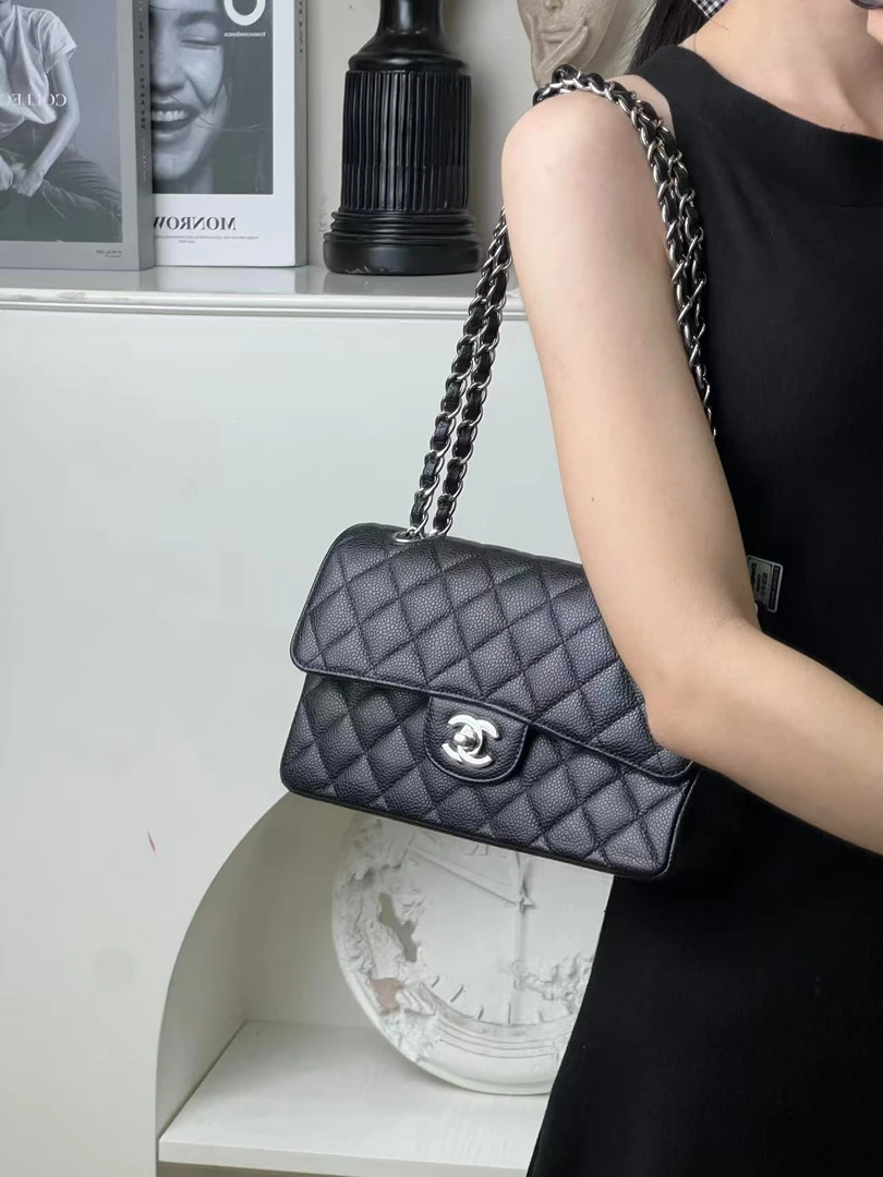 95新 Chanel/香奈儿 cf小号黑银荔枝纹/98新/优选