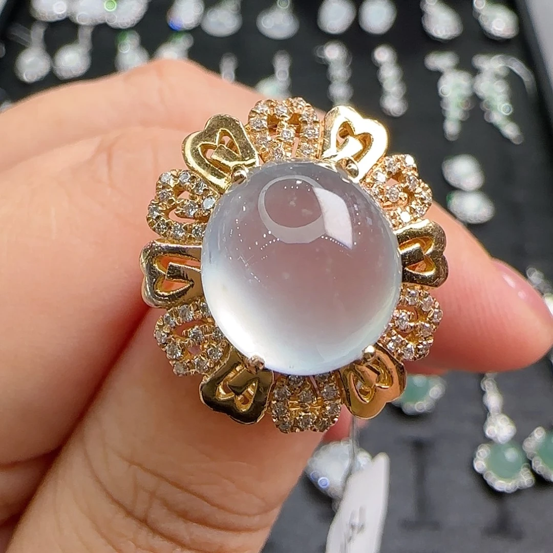 18K金镶嵌戒指翡翠天然翡翠