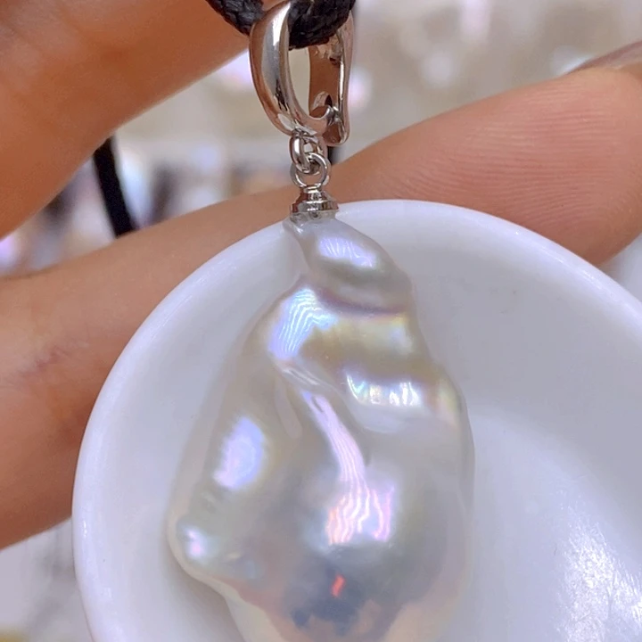 淡水珍珠吊坠(赠链)未镶嵌