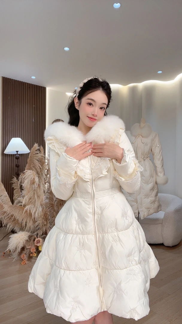 【石潇潇STUDIO】新款气质时尚外套连帽狐狸毛保暖中长款羽绒服女
