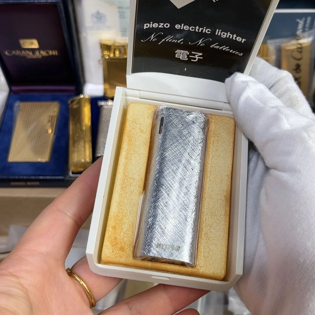 【闪购商品】叶****.中古打火机