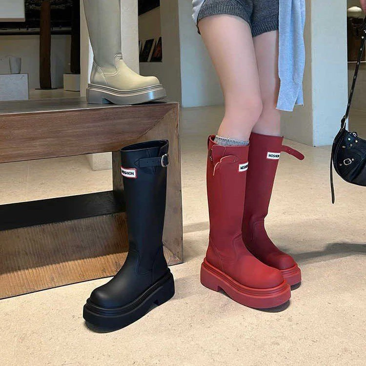 娜扎时尚百搭同款红色高筒雨靴网红户外防水靴长筒骑士靴防滑雨鞋