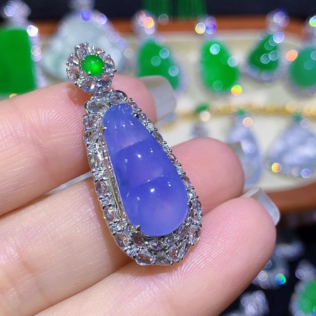 翡翠18K金镶嵌颈饰高冰紫罗兰福豆