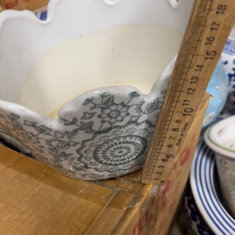 瓷片微瑕。。。。。。。。。