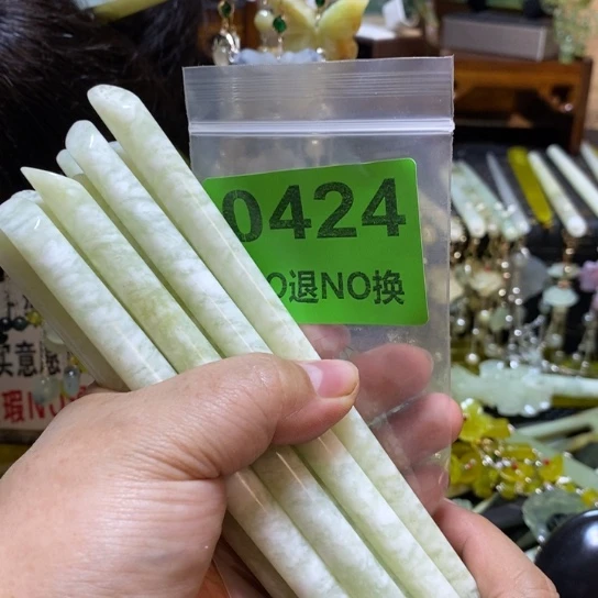 A***发蛇纹石玉未镶嵌发簪