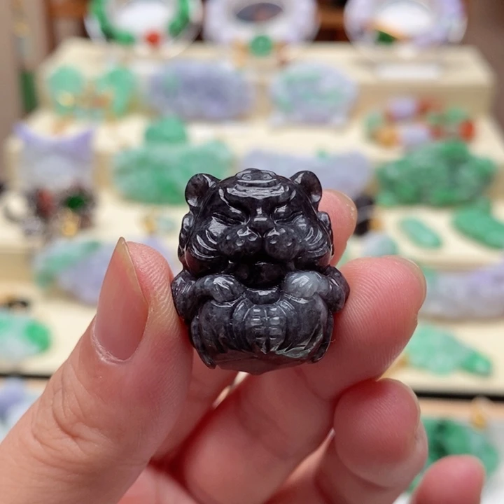 翡翠未镶嵌颈饰翡翠吊坠