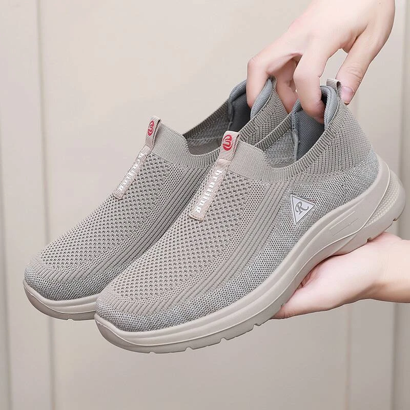 老北京布鞋男时尚休闲飞织面爸爸鞋透气软底大码中老年健步男单鞋