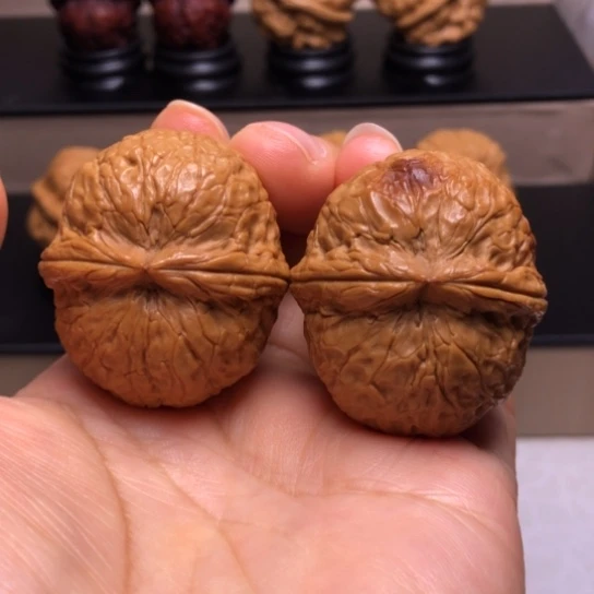 文玩核桃把件至尊元宝9