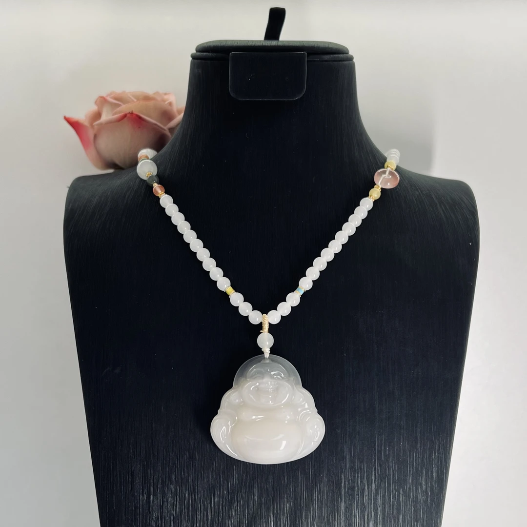 壹屿珠宝 33 和田玉典藏佛公颈饰