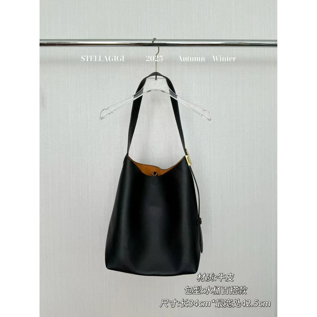 SG / 郭幂幂 AW 高定无标款 简约百搭大容量水桶单肩包B-20251670