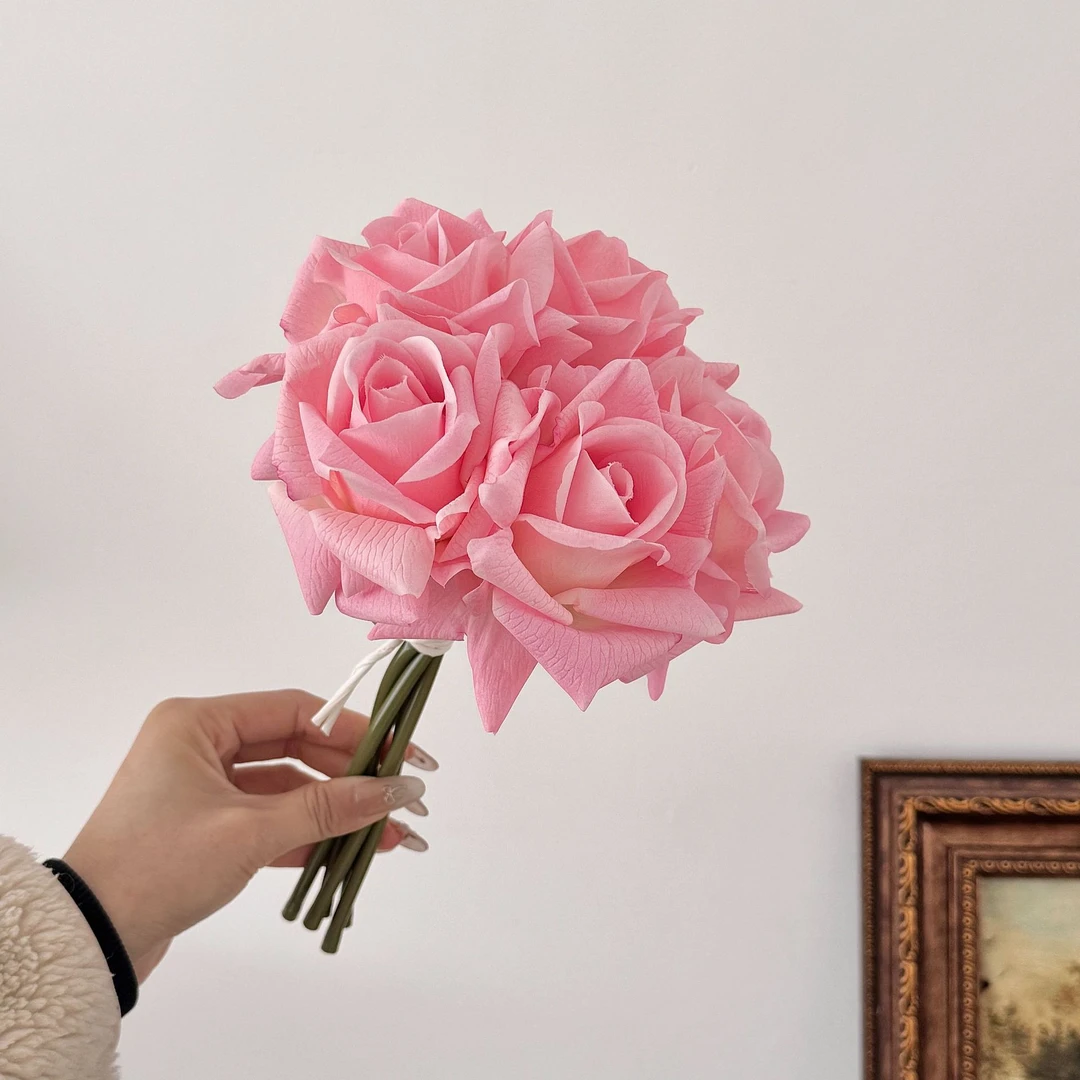高档保湿手感玫瑰花仿真花高级感逼真仿真花假花装饰摆件餐桌花束