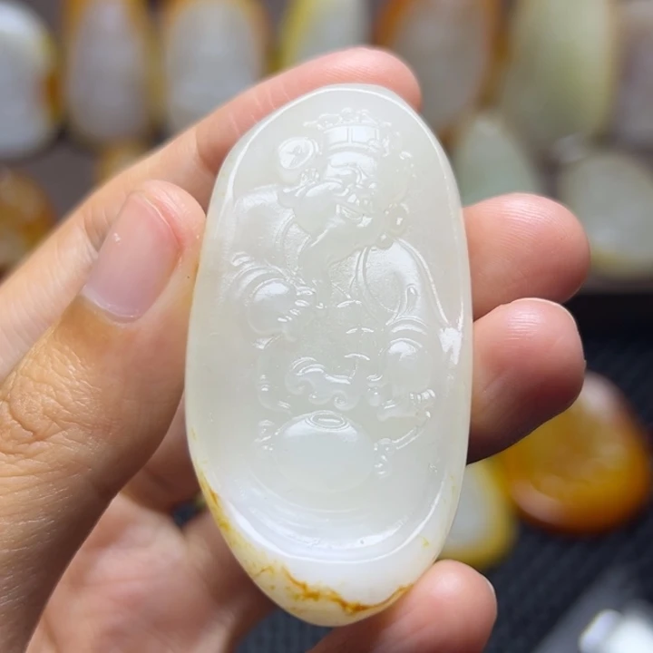 颈饰未镶嵌和田玉