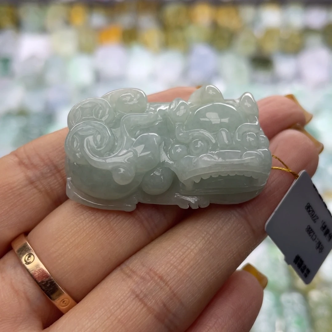 颈饰未镶嵌翡翠貔貅